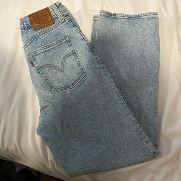 Levis straight legged blue jeans - Picture 4 of 4